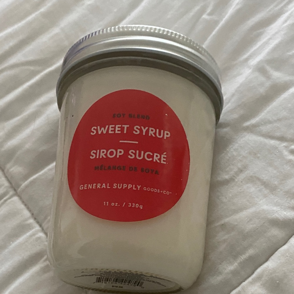 General Supply Sweet Syrup Soy-Blend Candle — White with Red Label
